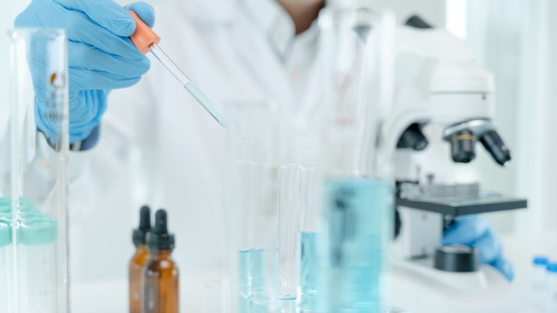 液体DMEM培养基储存注意事项：确保细胞培养品质的关键步骤